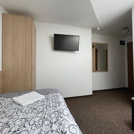 Hotelik Gold ราชิน ภายนอก รูปภาพ