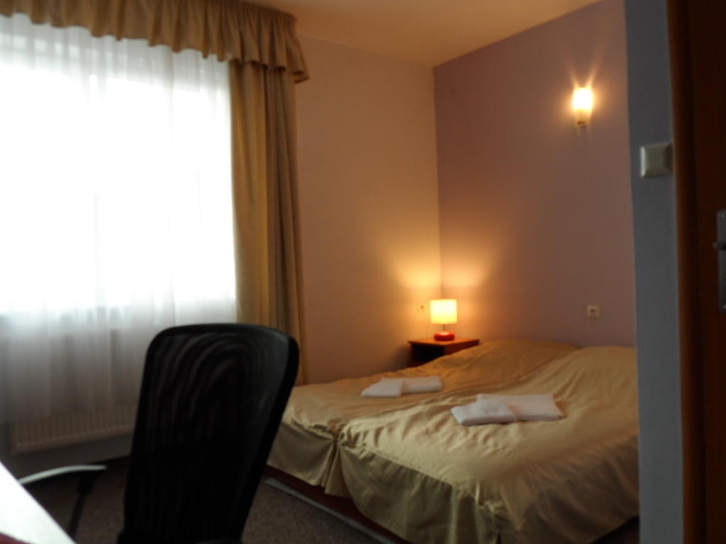 Hotelik Gold ราชิน ห้อง รูปภาพ